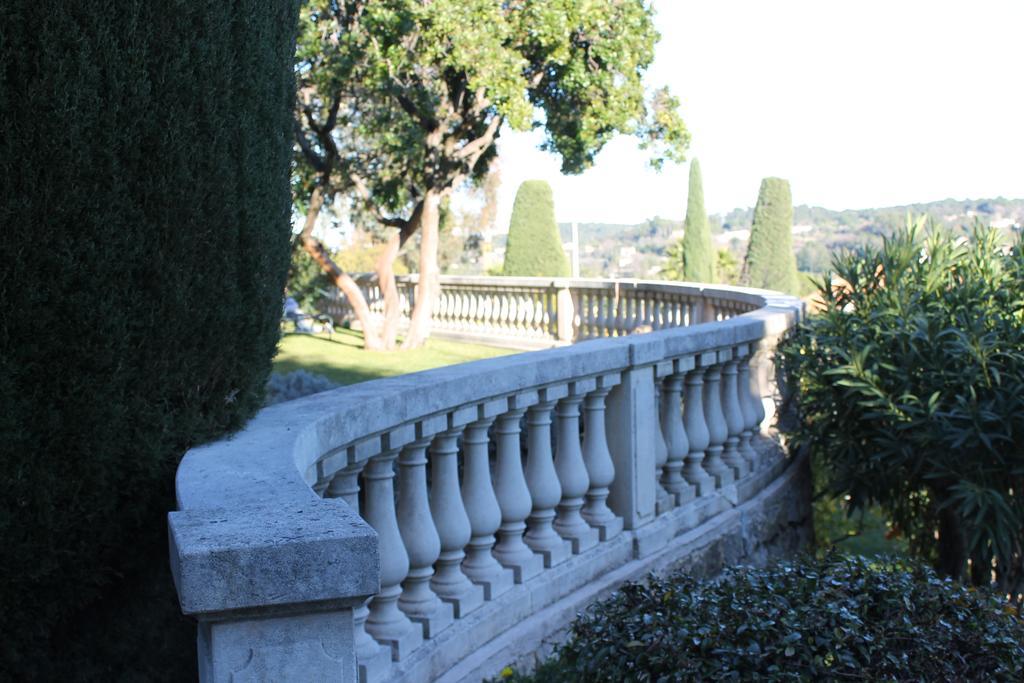 Bed and Breakfast La Caladina Mougins Exterior foto